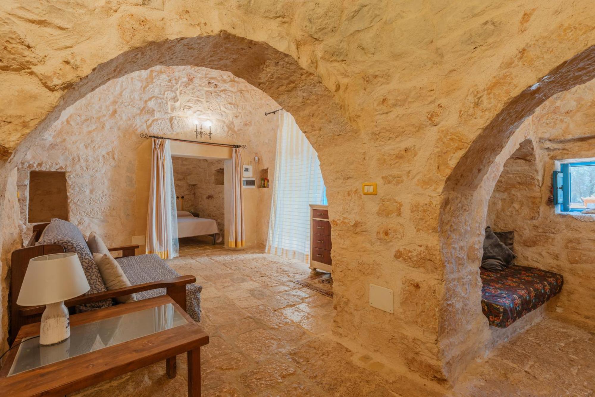Trullo Tarantini Con Piscina Privata Apartment Latiano Ngoại thất bức ảnh