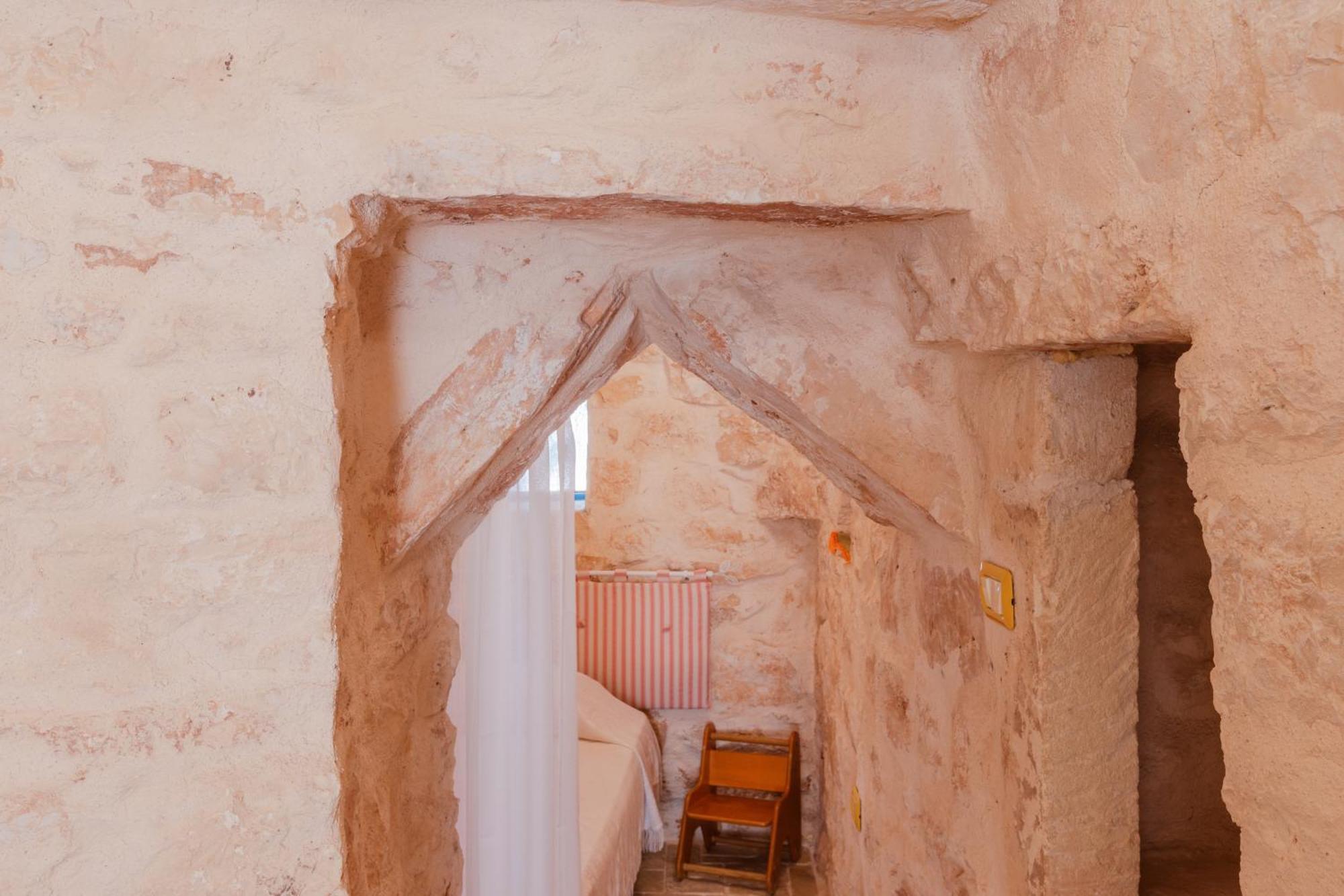 Trullo Tarantini Con Piscina Privata Apartment Latiano Ngoại thất bức ảnh