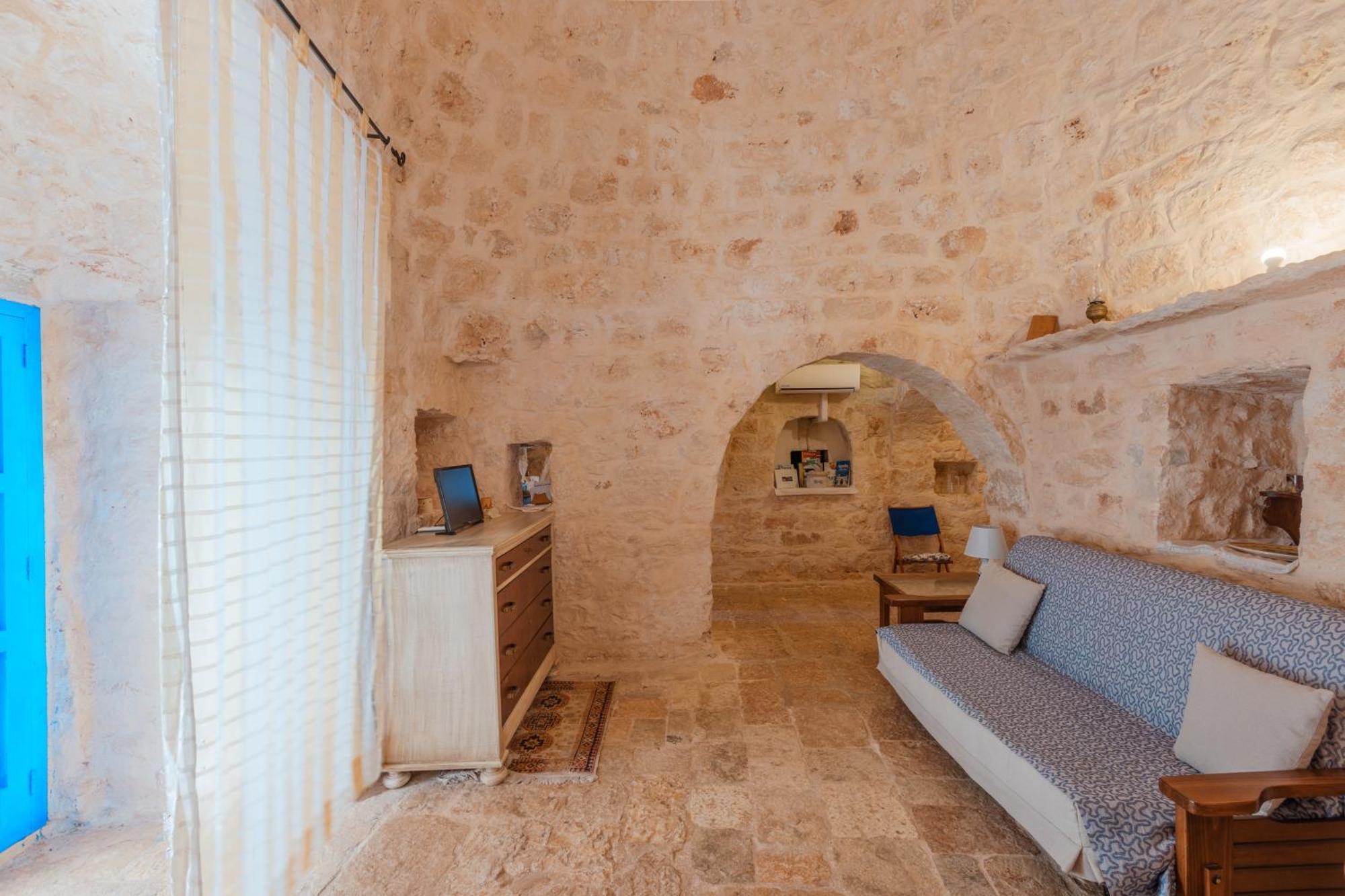 Trullo Tarantini Con Piscina Privata Apartment Latiano Ngoại thất bức ảnh