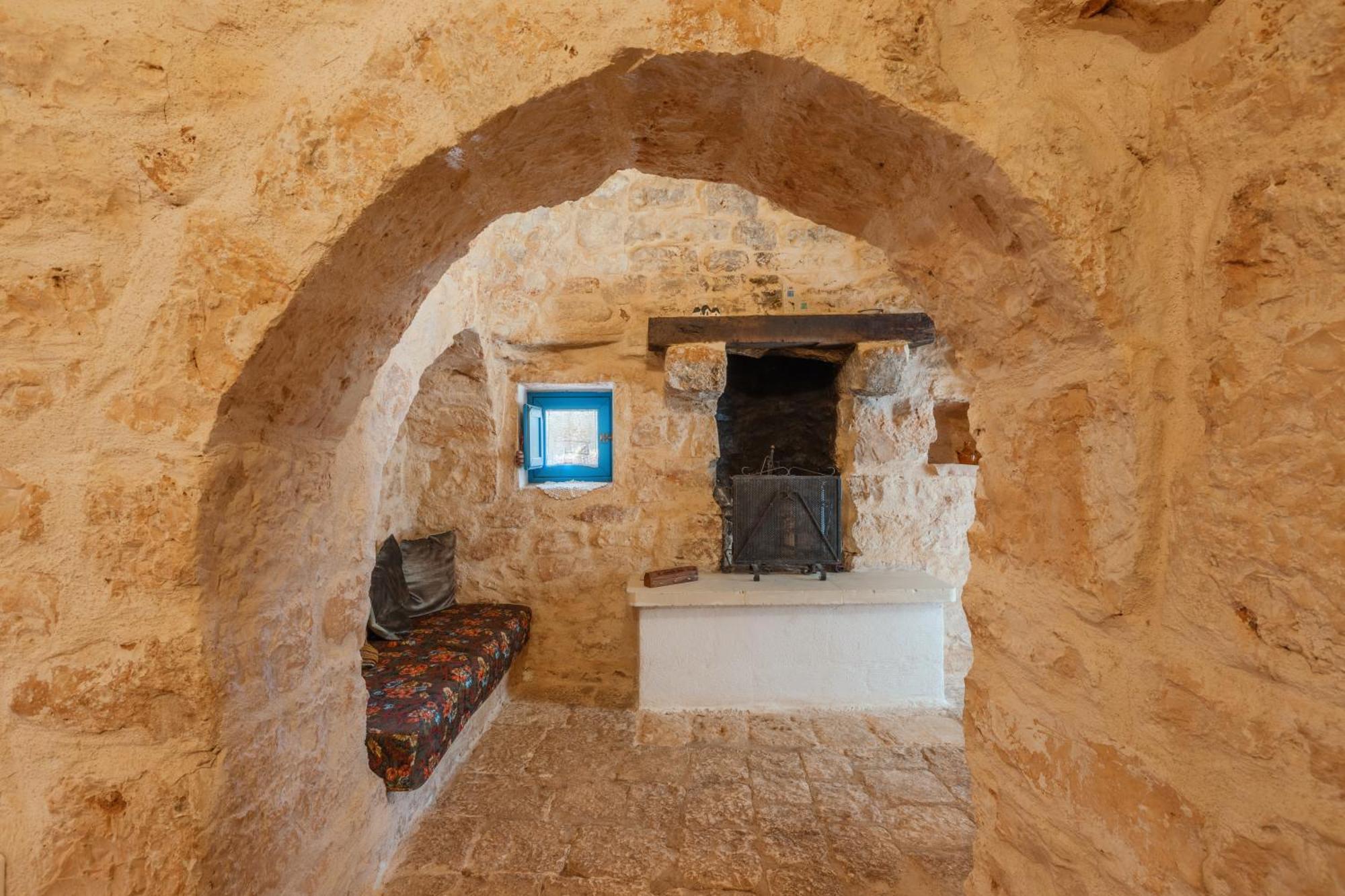 Trullo Tarantini Con Piscina Privata Apartment Latiano Ngoại thất bức ảnh