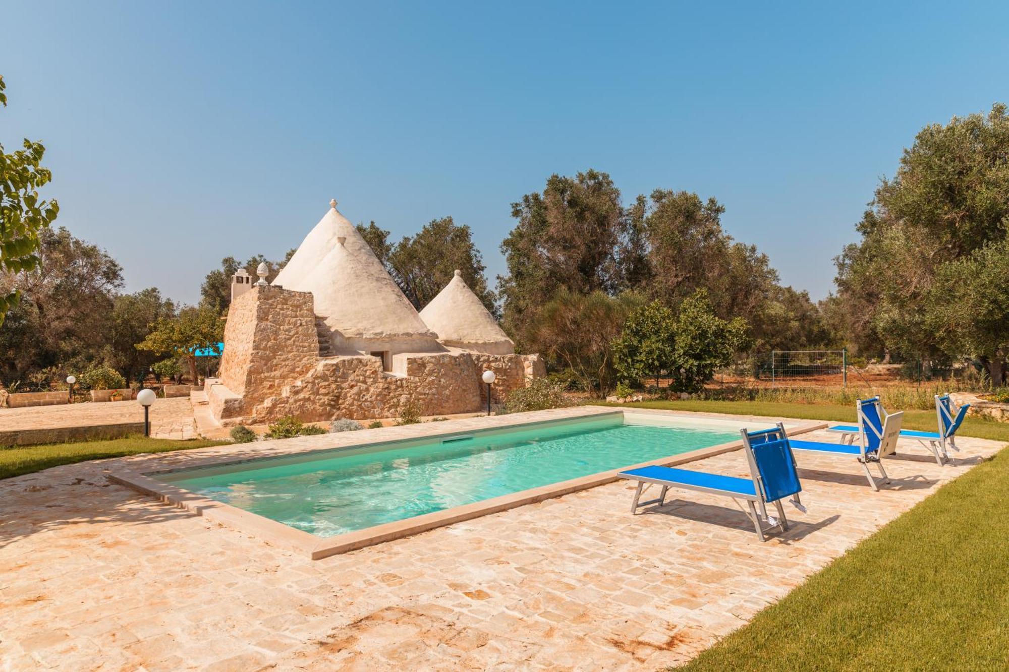 Trullo Tarantini Con Piscina Privata Apartment Latiano Ngoại thất bức ảnh