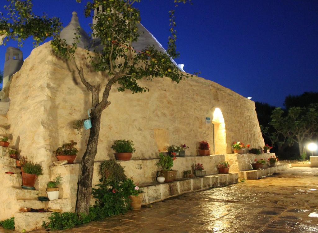 Trullo Tarantini Con Piscina Privata Apartment Latiano Phòng bức ảnh